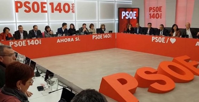 Sánchez pide al PSOE unidad sin fisuras ante la beligerancia de la derecha