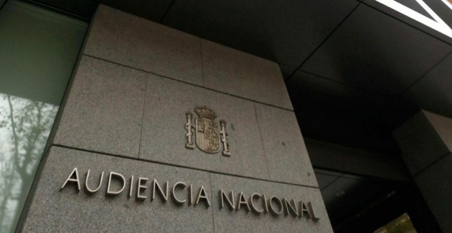 El juez imputa a los excomisarios Villarejo y García Castaño por el espionaje de la herencia de la urbanización La Finca