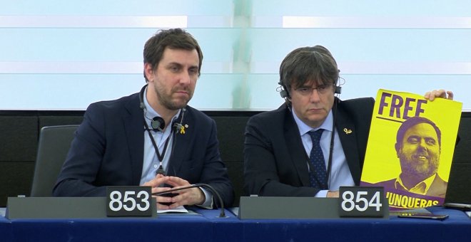 El Constitucional manté vigents les ordres de recerca i detenció de Puigdemont i Comín a l'Estat