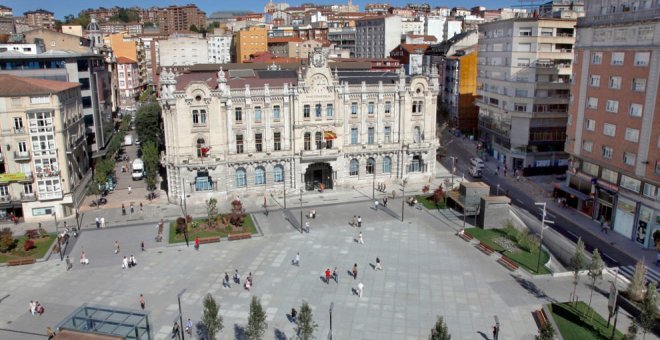 El Ayuntamiento de Santander desinfecta las dependencias de Vox y recomienda utilizar el servicio telemático por el coronavirus