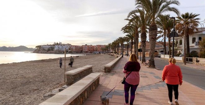 Un hombre de 88 años que había desarrollado coronavirus en Madrid viajó hasta Murcia y ha sido ingresado en la UCI