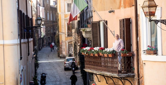 Italia estudia endurecer el aislamiento, después de haber multado a más de 50.000 personas