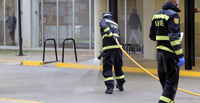 Las residencias madrileñas solo derivaron a 900 ancianos a hospitales en las semanas más duras de la pandemia