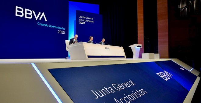 BBVA analiza las oportunidades de fusión en España y reanudará los dividendos en 2021