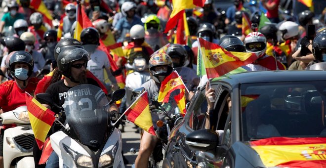 RTVE y 'La Razón' denuncian ataques a sus periodistas cuando cubrían la protesta de Vox en Madrid