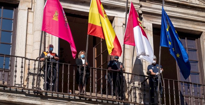 España inicia el luto oficial más largo de la democracia: diez días en homenaje a las víctimas del coronavirus