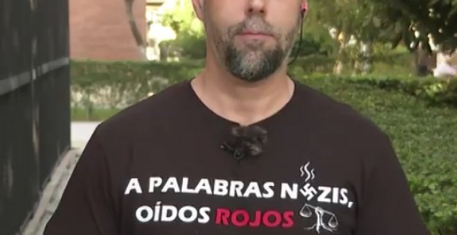 La camiseta antifascista que salió en 'Más Vale Tarde'