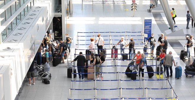 Control de seguridad en el aeropuerto de Düsseldorf