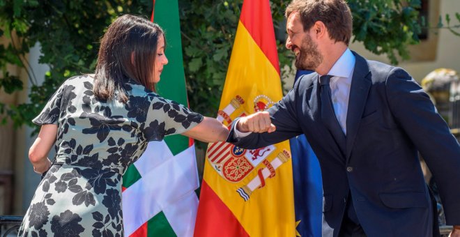 Casado apuesta por aliarse con Cs en Catalunya aunque el PP catalán teme el auge de Vox