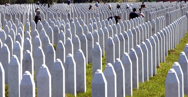 Europa hace penitencia en los 25 años de la matanza de Srebrenica, el gran fracaso de la comunidad internacional