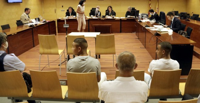 Absolen els dos joves empresonats vuit mesos per les protestes postsentència a Girona
