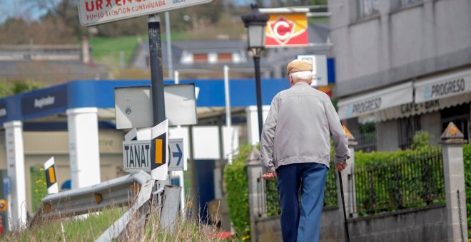 Un anciano pasa 14 horas en una sala de espera en el Hospital de Mataró porque no había ambulancias para trasladarlo a casa