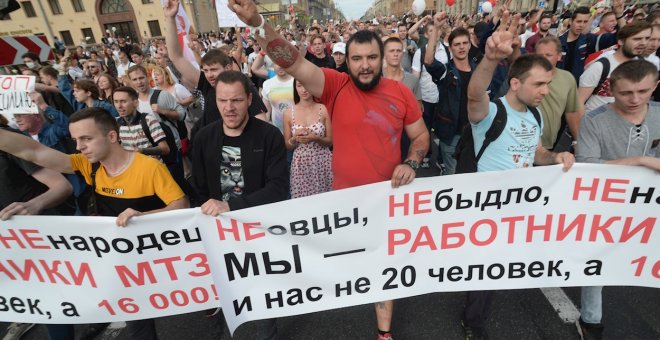 La UE acuerda poner en marcha un proceso de sanciones contra oficiales bielorrusos