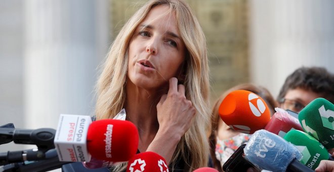 Álvarez de Toledo está meditando "profundamente" si sigue en el Congreso o abandona el escaño