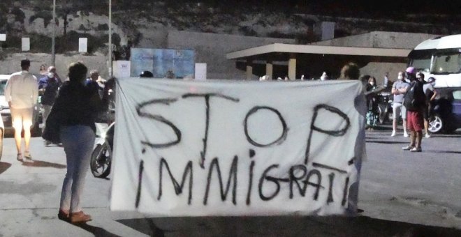 El alcalde de Lampedusa declara una huelga general por la llegada de migrantes