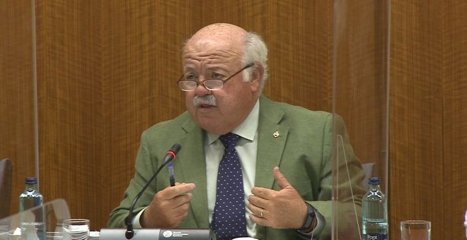 El consejero andaluz de Salud plantea que se use la mascarilla en casa