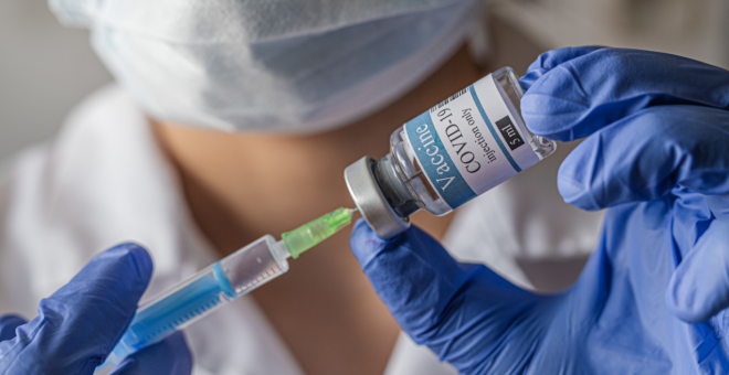 ¿Quién debería recibir primero la vacuna contra el coronavirus?