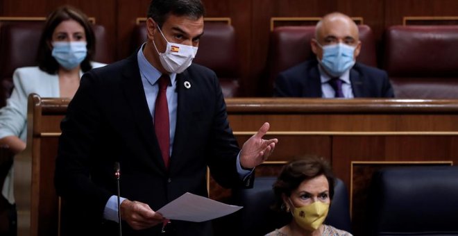 Sánchez y Casado se enfrentan en el Congreso por la 'Kitchen': "El único recorte necesario es el de la corrupción del PP"