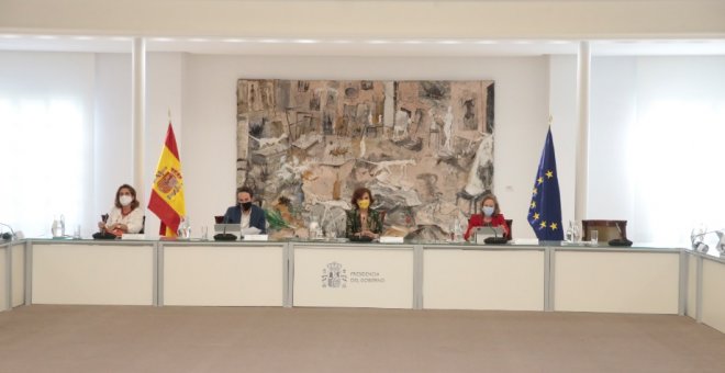 El Govern espanyol decreta l'estat d'alarma a Madrid davant el bloqueig d'Ayuso
