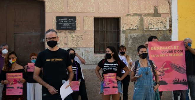 Una marcha de antorchas fascista alarma al barrio más emblemático para la izquierda en València