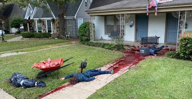 Un artista estadounidense decora su casa con cuerpos desmembrados y llama la atención de la Policía