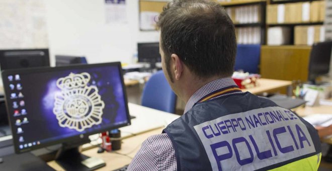 La Policía investigó a más de 900 personas en los dos últimos años por mensajes en las redes sociales