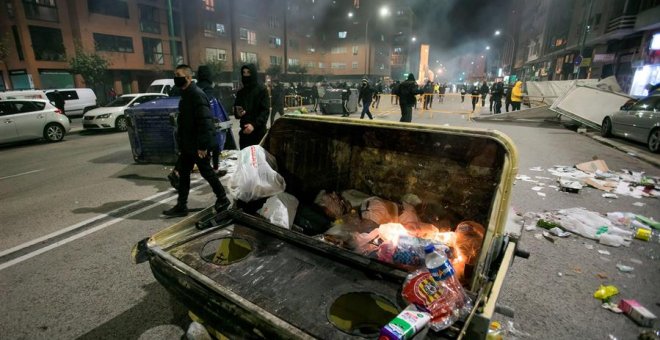 Dos detenidos, uno de ellos menor, en los disturbios de Burgos tras una manifestación contra el confinamiento perimetral