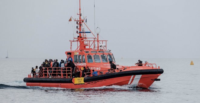 Casi 600 personas migrantes llegaron este sábado a Canarias