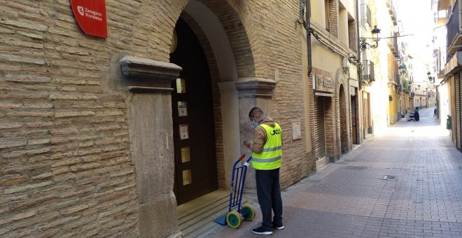 Zaragoza recorta ayudas y sube el alquiler social más de un 30% a 2.200 familias en plena pandemia