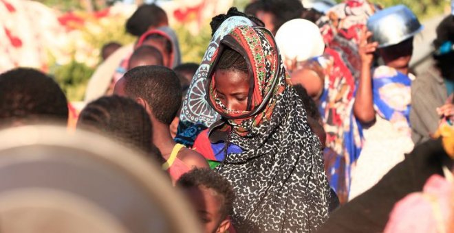 Más de 45.000 refugiados etíopes llegan a un Sudán en crisis pero con las puertas abiertas