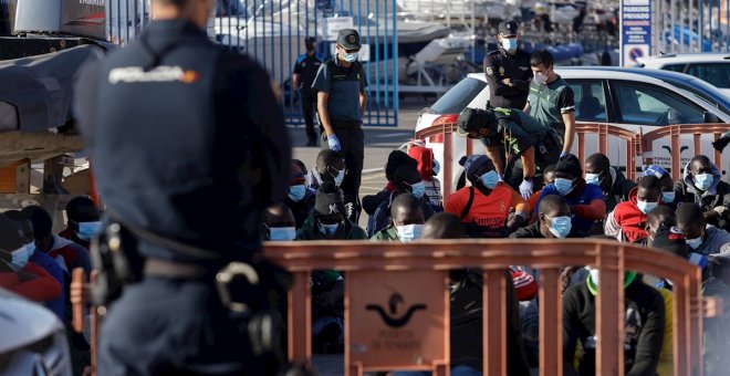 España insiste 15 años después en su estrategia para bloquear la ruta migratoria a Canarias