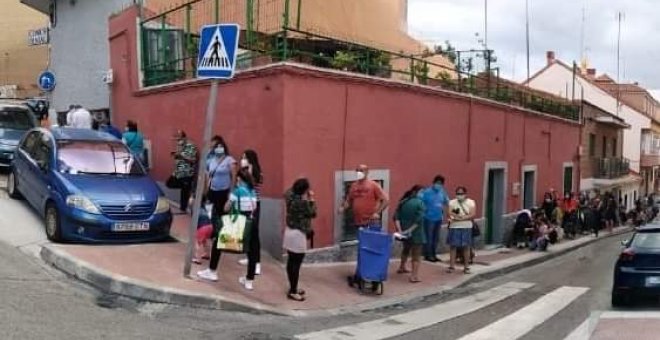 La realidad que se esconde en Alcobendas tras el lujo de La Moraleja: pobreza y colas del hambre
