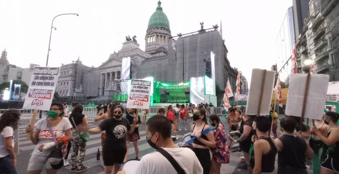 Argentina encara el debate para consagrar el aborto legal, seguro y gratuito