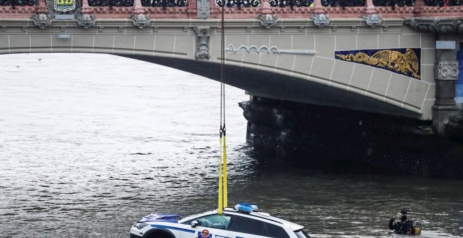 Fallece un ertzaina al caer su coche al río Urumea en Donostia tras "un cúmulo de fatalidades"