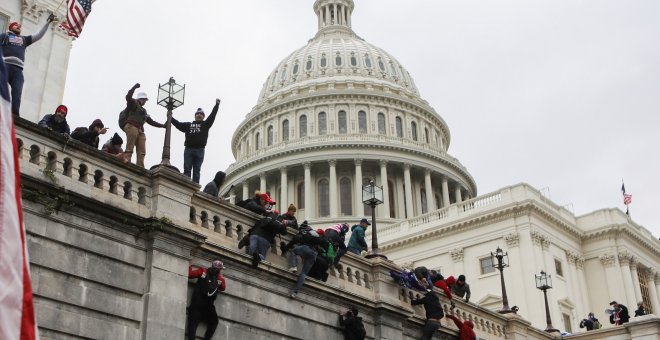 Miles de manifestantes asaltan el Capitolio alentados por Trump