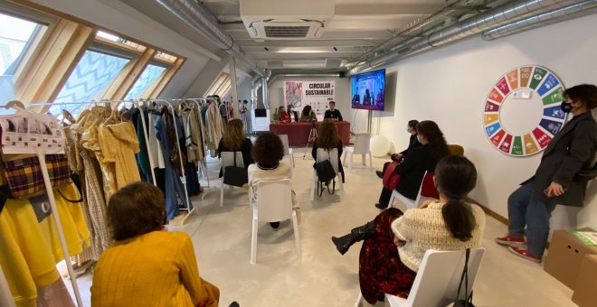 Tres pasarelas diversas y sostenibles retan a la industria de la moda en Madrid