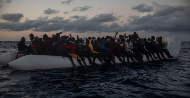 Los 146 migrantes rescatados por el Open Arms desembarcarán en Sicilia