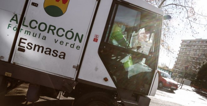De barrendero a consejero delegado: cómo la empresa de basuras de Alcorcón se salvó de la quiebra gracias a la gestión pública