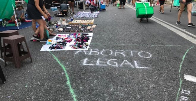 Colectivos piden investigar a la ONG católica que obstaculizó el aborto de una niña abusada por su padre en Argentina