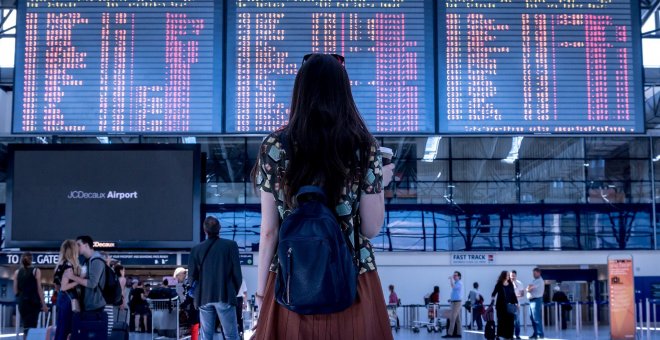 Los turistas estadounidenses vacunados contra la covid-19 podrán viajar este verano a los países de la Unión Europea