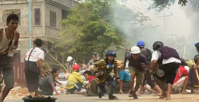 Las protestas a favor de la democracia continúan en Myanmar y ya suman casi 250 personas muertas por la represión