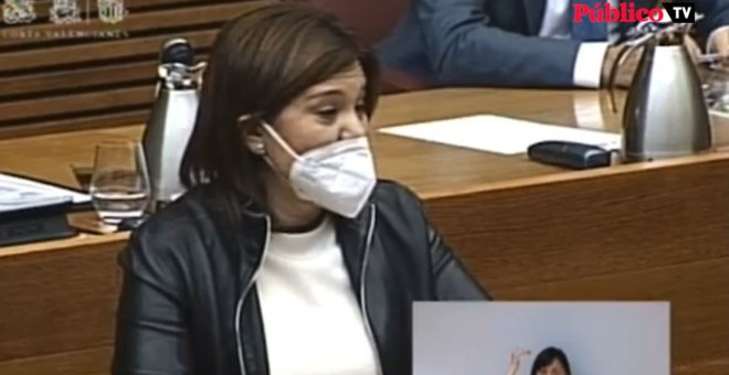 Las lágrimas y la elegancia de Isabel Bonig (PP) al dejar el cargo