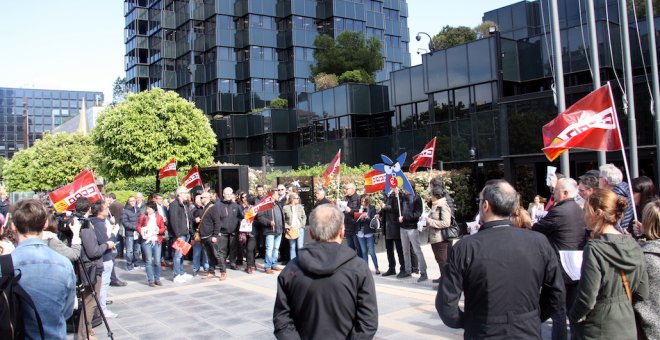 La reconversió de la banca retalla l'ocupació un 20% en una dècada