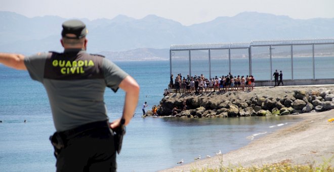 Fallece ahogado un migrante cuando intentaba entrar a nado en Ceuta