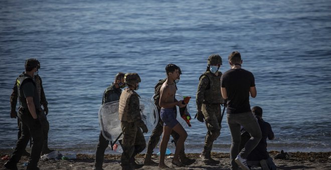 Algunos migrantes regresan a Marruecos con ilusiones rotas, las imágenes de la crisis en Ceuta