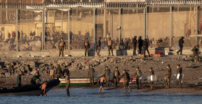 Otras miradas - Y cuando despertó, el muro de la vergüenza seguía allí