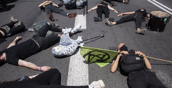 Extinction Rebellion corta la Gran Vía de Madrid para que se tipifique el delito de ecocidio en el derecho internacional