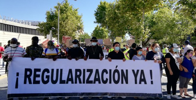 Jornaleras de Huelva se organizan contra el infierno que viven las temporeras