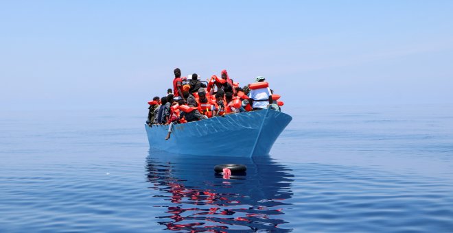 Mueren 43 personas en la peor tragedia migratoria del año en aguas de Túnez