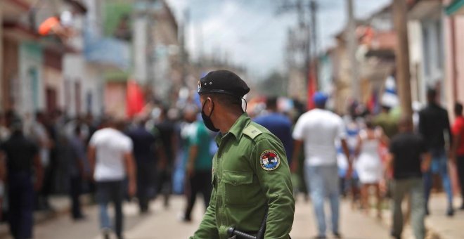 La Fiscalía cubana confirma la condena a prisión a 381 personas por las protestas contra el Gobierno del 11 de julio